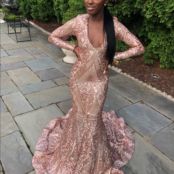 green emerald velvet dress Rose Gold Prom Ball Gown with Long Sleeve High Neck 67098 – Viniodress main image 1